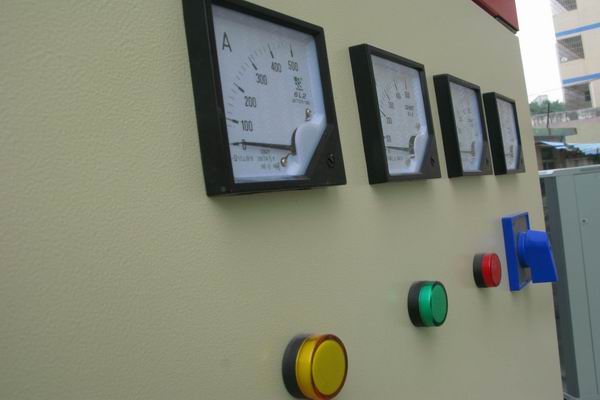 文殊镇配电柜-3683讲讲配电柜注意事项